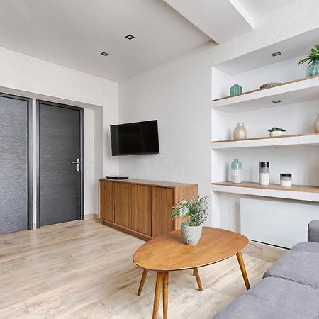 Appartement De Charme 2Br Canal Saint Martin Parigi Esterno foto
