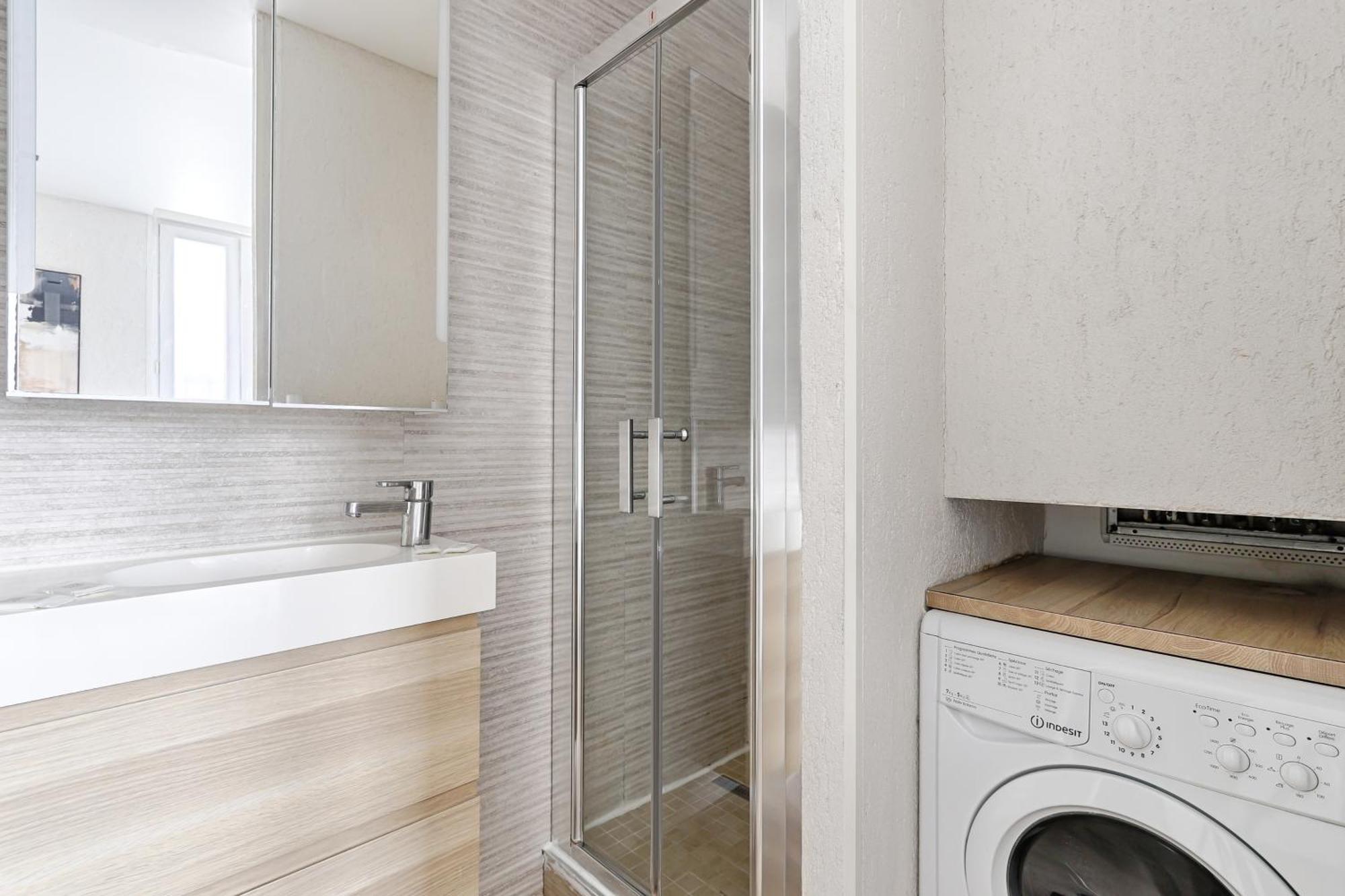 Appartement De Charme 2Br Canal Saint Martin Parigi Esterno foto